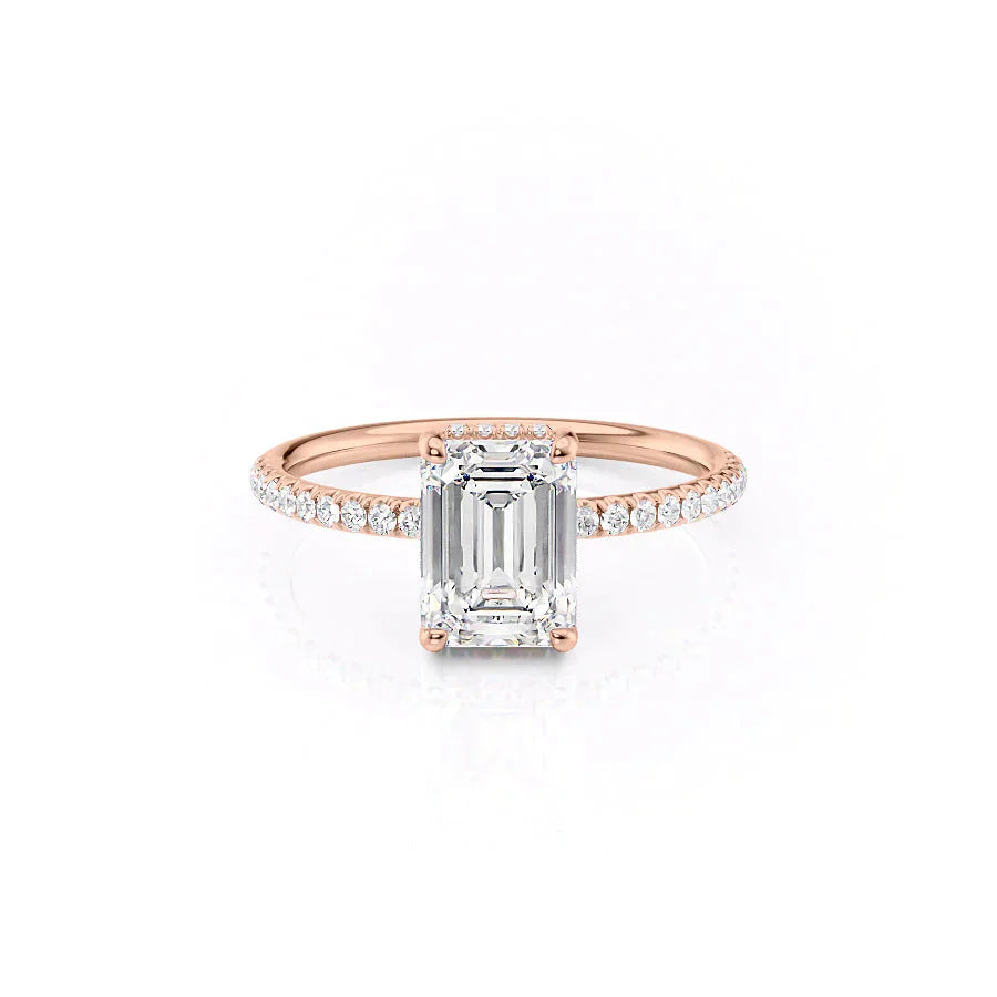 The Low Profile Kamellie Set With A 2.5 Carat Emerald Moissanite