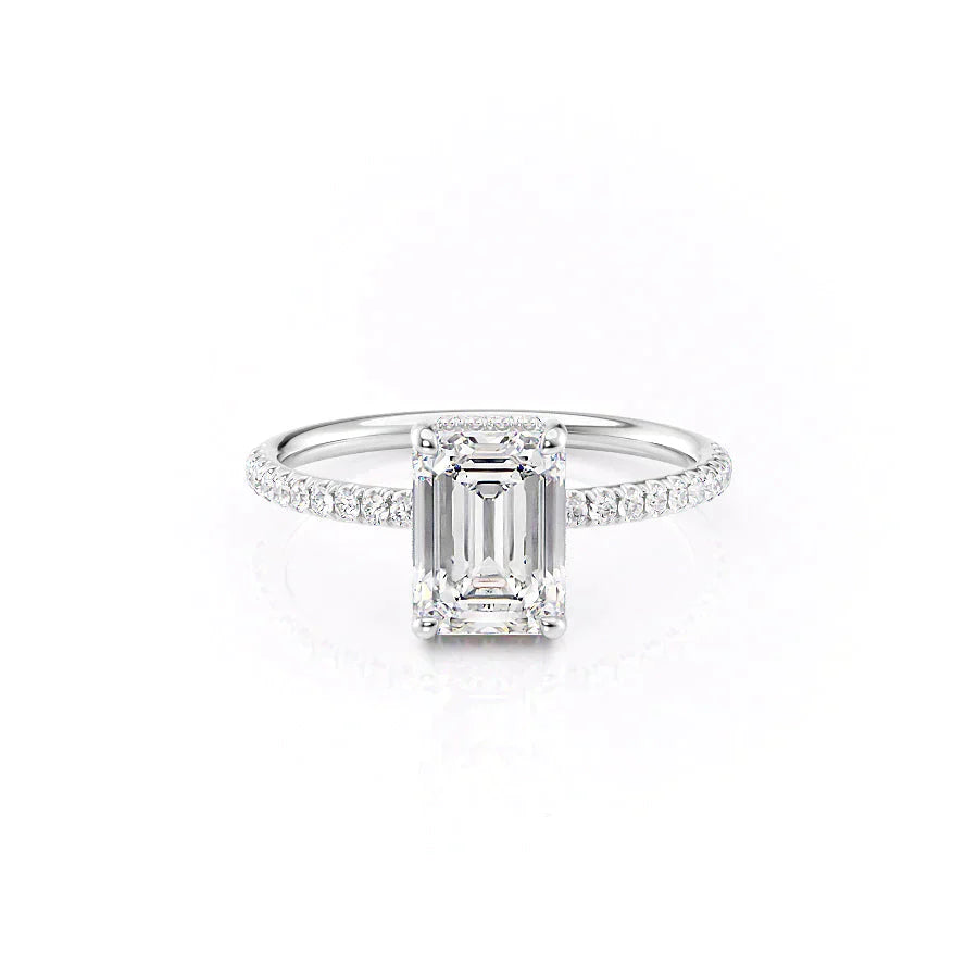The Low Profile Kamellie Set With A 2.5 Carat Emerald Moissanite