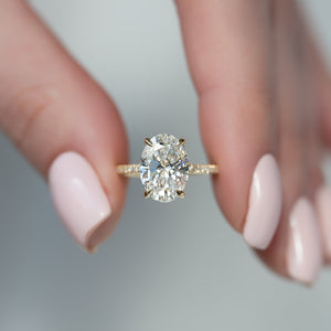 The Low Profile Kamellie Set With A 1.5 Carat Oval Moissanite