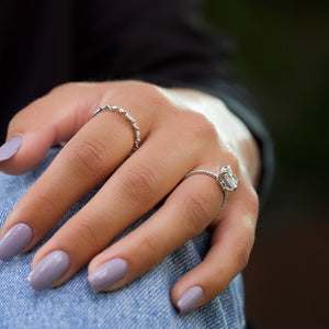 The Low Profile Kamellie Set With A 2.5 Carat Princess Lab Diamond