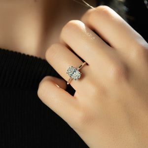 The Ellie Set With A Oval Moissanite