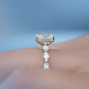 The Lucia Set With A 3 Carat Oval Lab Diamond