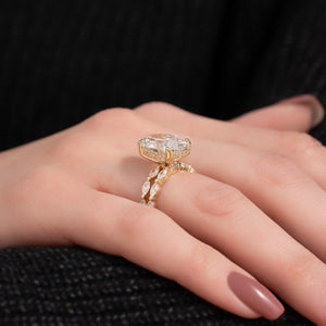 The Lucia Set With A 3 Carat Oval Lab Diamond