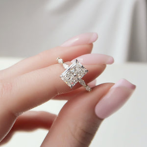 The Lucia Set With A 2.5 Carat Radiant Moissanite