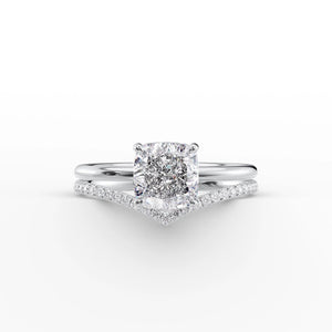 The Low Profile Kamellie Set With A Cushion Moissanite