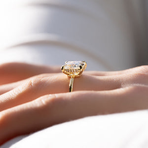 The Low Profile Kamellie Set With A 3 Carat Elongated Cushion Lab Diamond