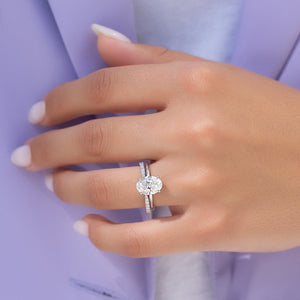 The Low Profile Kamellie Set With A 1 Carat Oval Lab Diamond