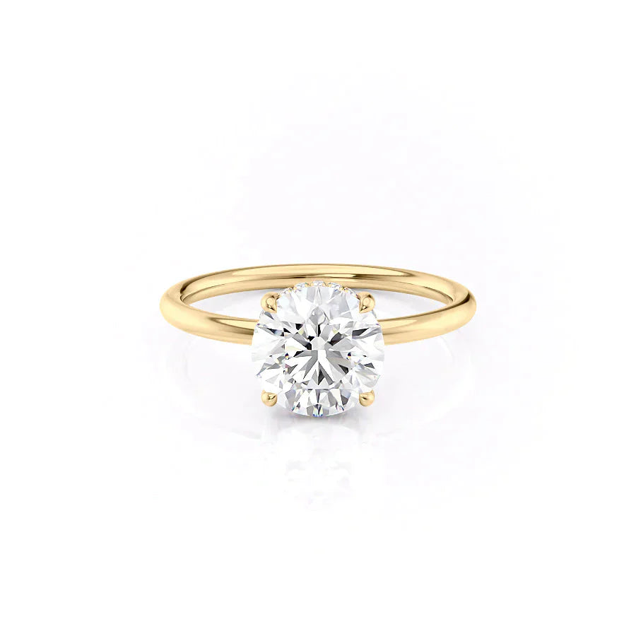 The Low Profile Kamellie Set With A 4.5 Carat Round Moissanite