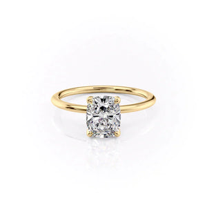 The Petal Kamellie Set With A 1.5 Carat Elongated Cushion Moissanite