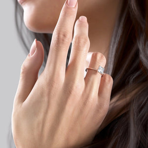 The Petal Kamellie Set With A 2 Carat Princess Lab Diamond