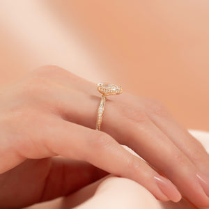 The Caroline Set With A Pear Moissanite