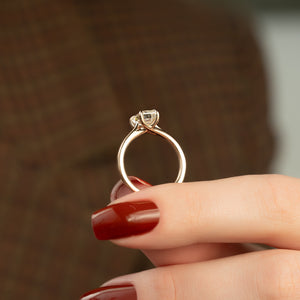 The Lexie Set With A 2.5 Carat Emerald Lab Diamond