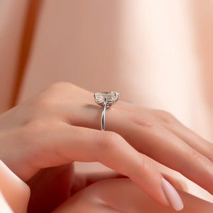 The Lexie Set With A 1.5 Carat Emerald Lab Diamond