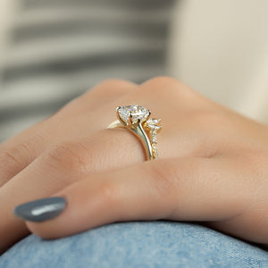 The Lexie Set With A 1 Carat Emerald Lab Diamond