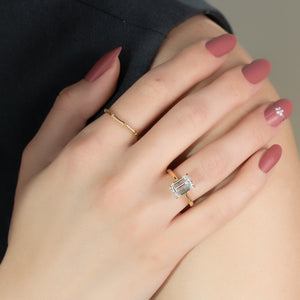 The Lexie Set With A 1 Carat Emerald Lab Diamond