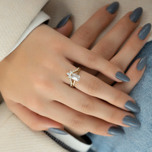 The Lexie Set With A 1 Carat Emerald Lab Diamond