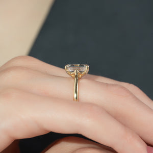 The Lexie Set With A 1 Carat Emerald Lab Diamond