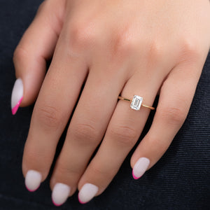 The Lexie Set With A 1 Carat Emerald Lab Diamond
