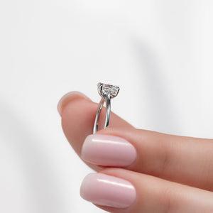 The Lexie Set With A 1 Carat Oval Lab Diamond