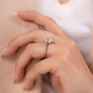 The Lexie Set With A 1 Carat Oval Lab Diamond