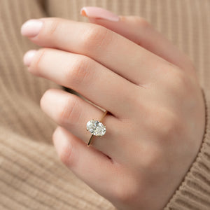 The Lexie Set With A Oval Moissanite