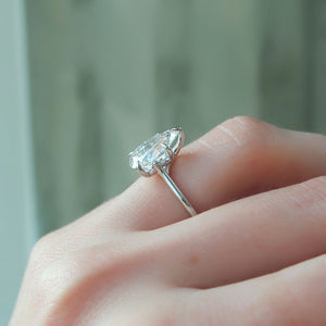 The Lexie Set With A 1 Carat Pear Lab Diamond