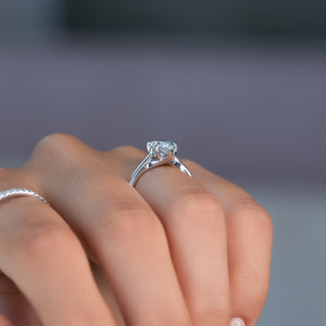 The Lexie Set With A 1 Carat Pear Lab Diamond