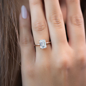 The Ashley Set With A 1 Carat Emerald Lab Diamond