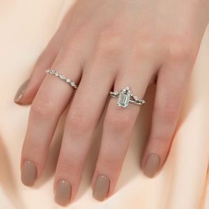 The Ashley Set With A 1 Carat Emerald Lab Diamond