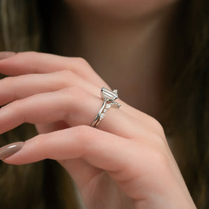 The Ashley Set With A 1 Carat Emerald Lab Diamond
