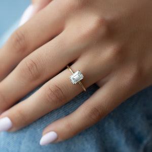 The Ashley Set With A 1 Carat Emerald Lab Diamond