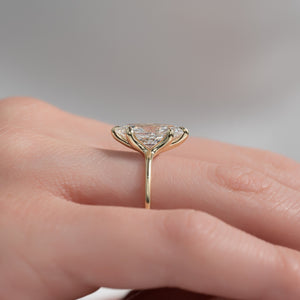 The Ashley Set With A 1 Carat Marquise Lab Diamond