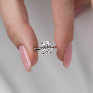 The Ashley Set With A Oval Lab Diamond