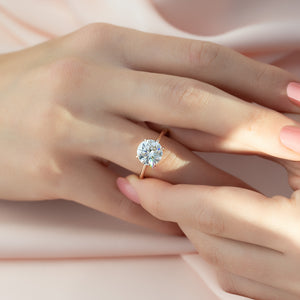 The Ashley Set With A Round Lab Diamond