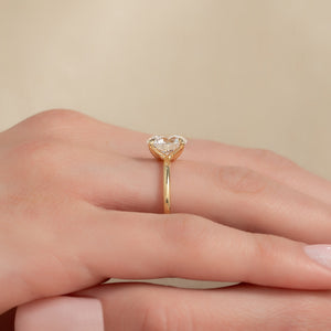 The Ashley Set With A 1 Carat Round Lab Diamond