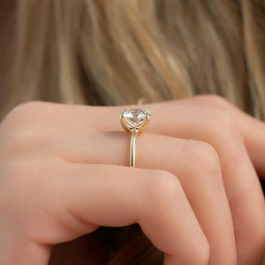 The Ashley Set With A 1 Carat Round Lab Diamond