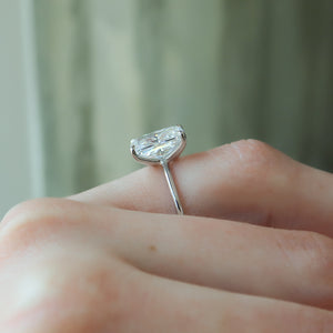The Ashley Set With A 1 Carat Radiant Lab Diamond