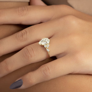 The Melissa Set With A 1 Carat Pear Lab Diamond