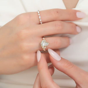 The Melissa Set With A 1 Carat Pear Lab Diamond