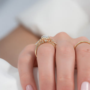 The Abigail Set With A Oval Moissanite