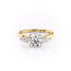 The Lauren Set With A 2 Carat Round Moissanite