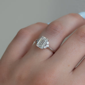 The Victoria Set With A Emerald Moissanite