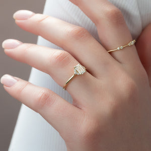 The Victoria Set With A 1 Carat Emerald Lab Diamond