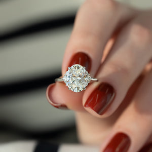 The Victoria Set With A Oval Moissanite