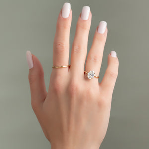 The Luna Set With A Oval Moissanite