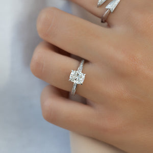 The Marilyn Set With A Elongated Cushion Moissanite