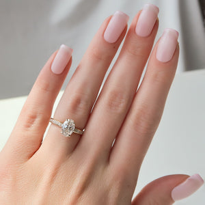 The Marilyn Set With A Oval Moissanite