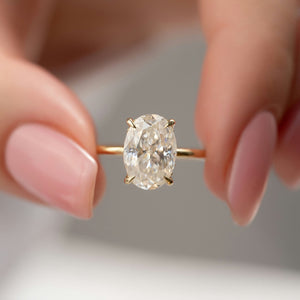 The Sandra Set With A Oval Moissanite