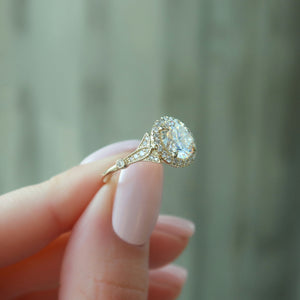 The Halo Stephanie Set With A 3 Carat Round Lab Diamond
