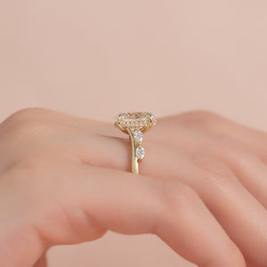 The Nova Set With A 2 Carat Oval Lab Diamond